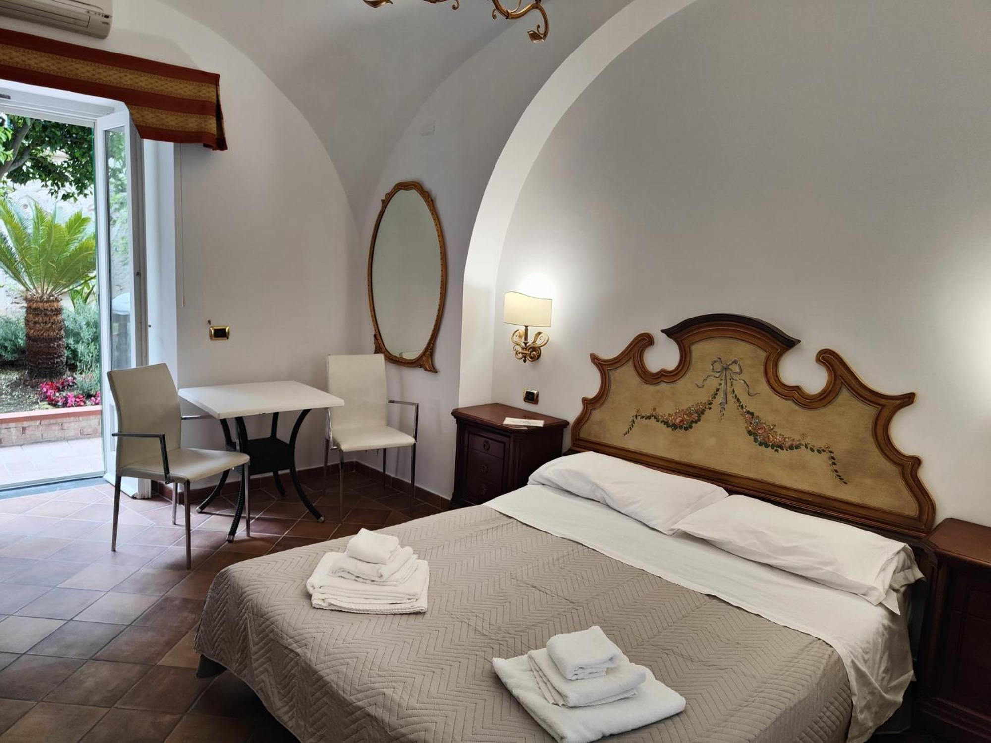 Androsa Apartments Amalfi Buitenkant foto