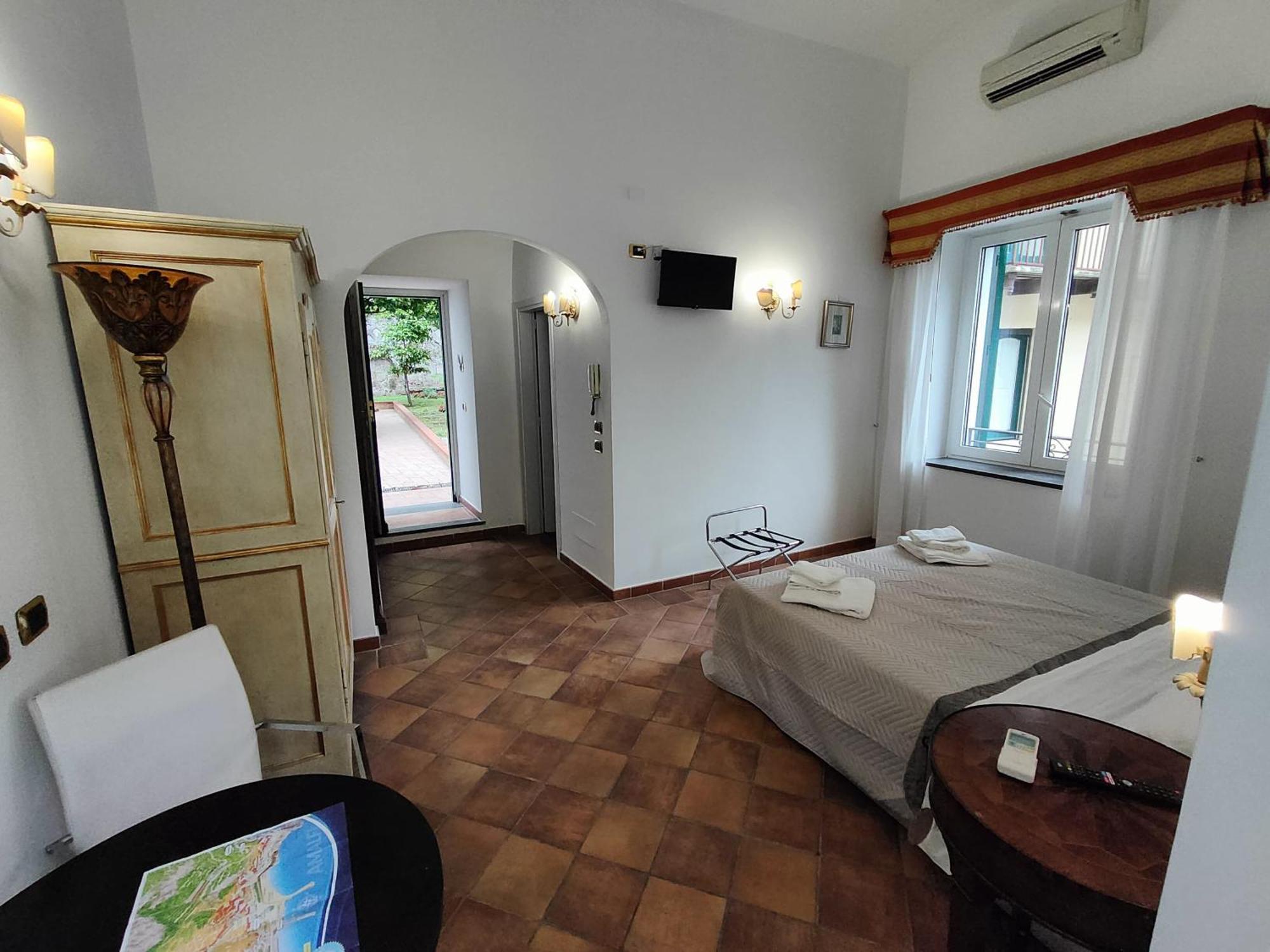 Androsa Apartments Amalfi Buitenkant foto